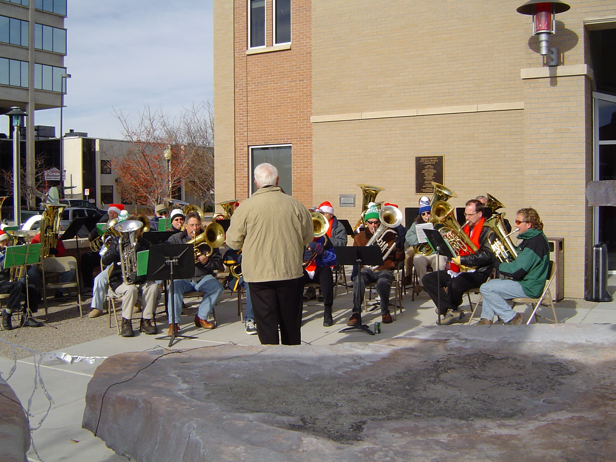 2006 in front of City Hall